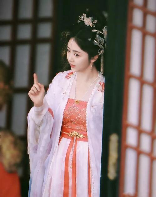 圈内爆料谭松韵古装,穿越时空的美人  第2张